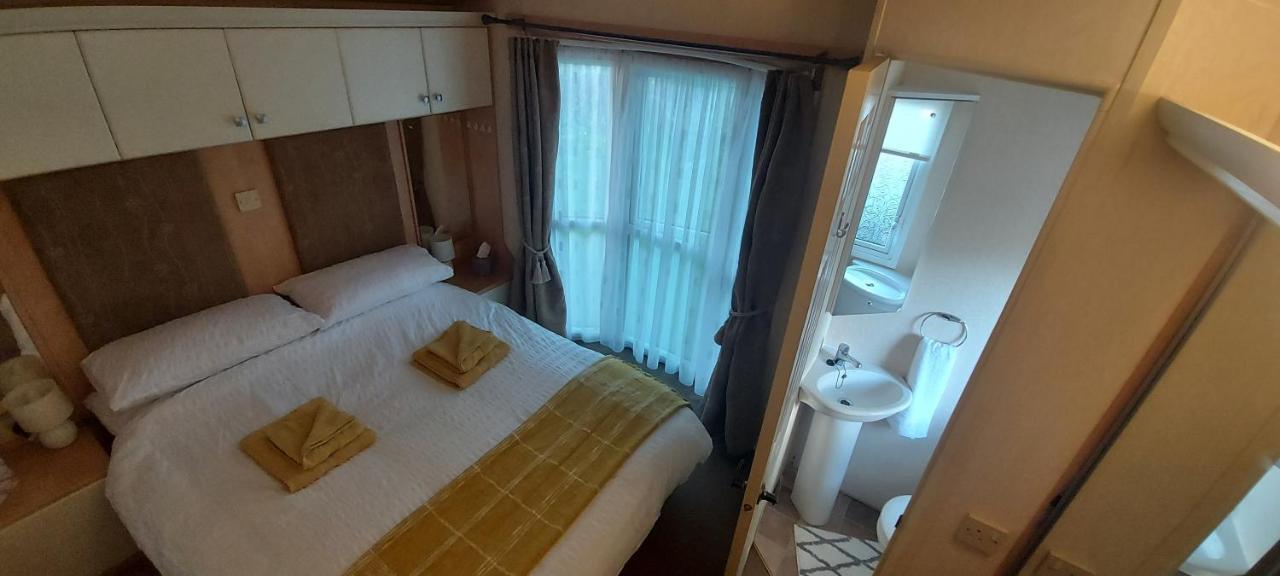 A Fashionable Caravan In A Peaceful Seaside Town サンダウン エクステリア 写真